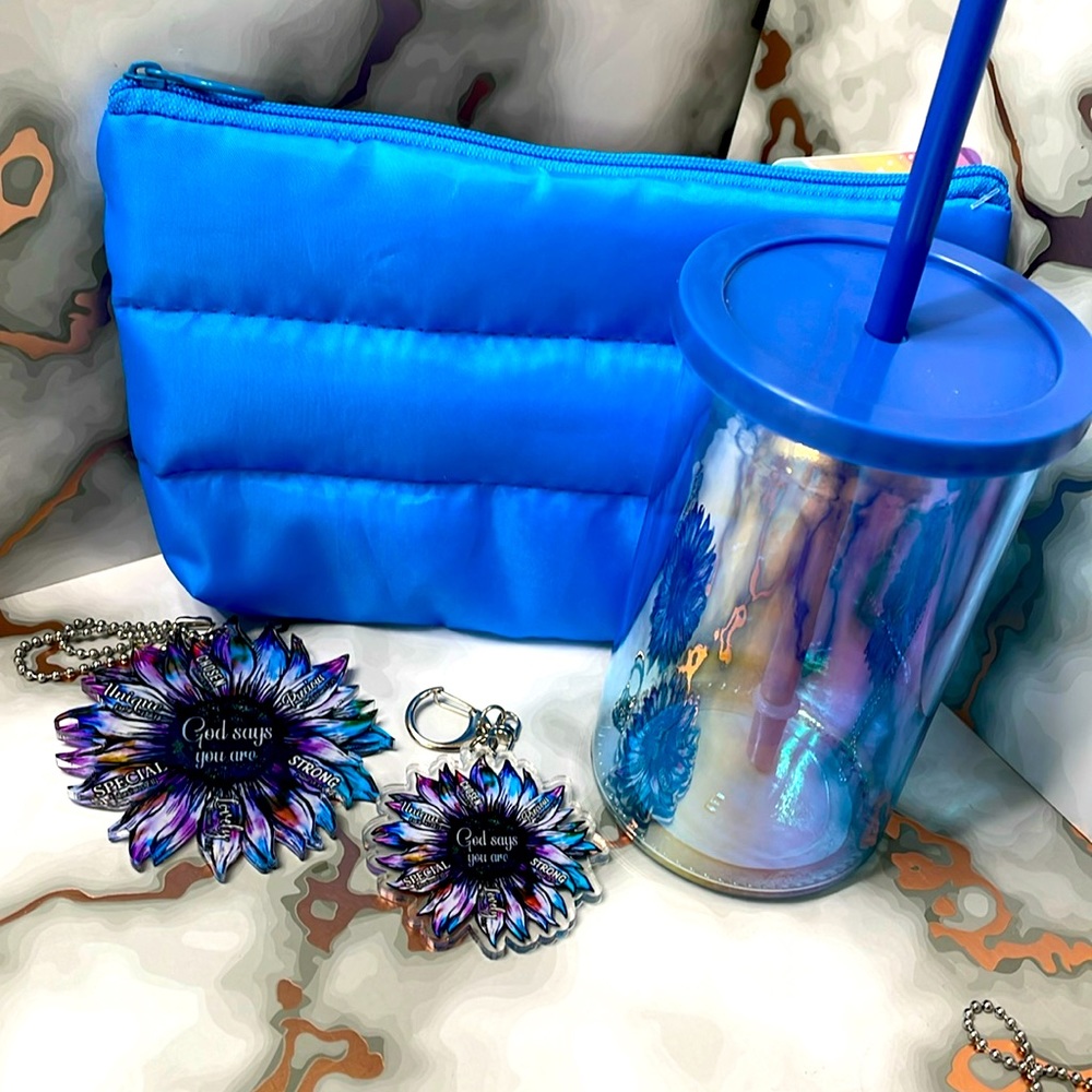 Blue Accessory Set with Keychain and Tumbler